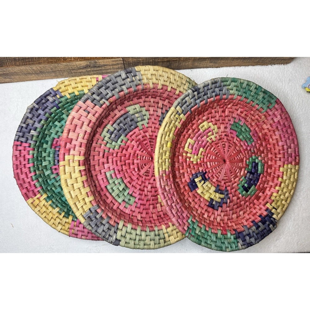 Vintage PIER ONE IMPORTS Large Hand Woven Straw Basket Bowl Tray Fiesta Decor